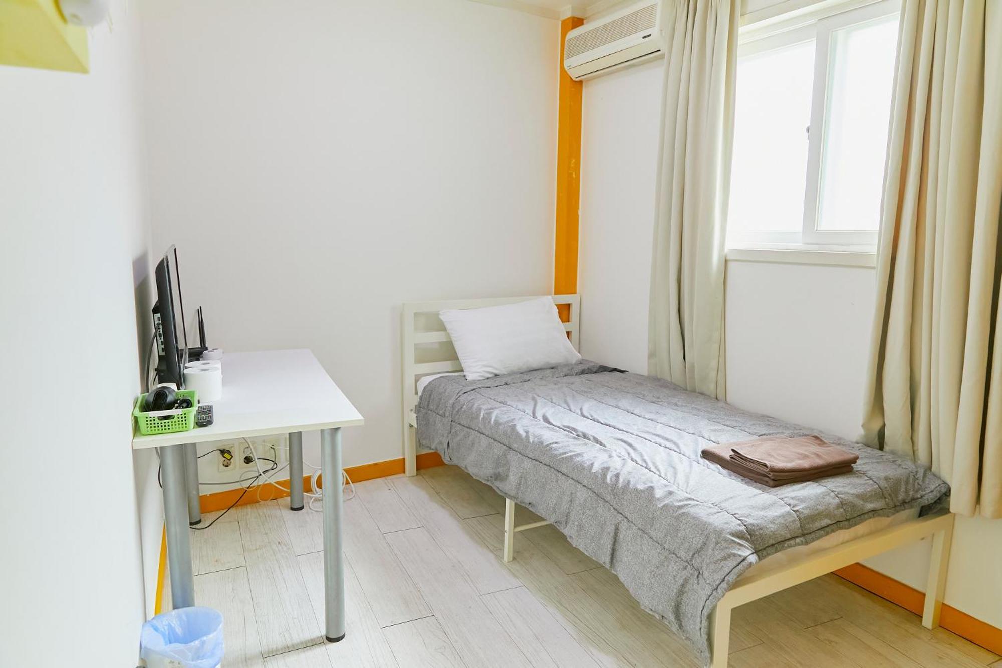 Travelers A Korea Hostel Сеул Экстерьер фото