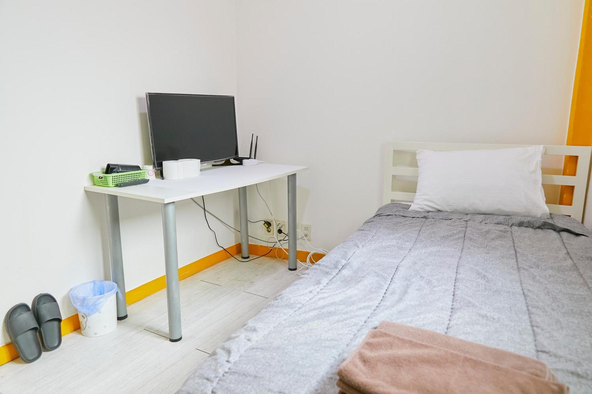 Travelers A Korea Hostel Сеул Экстерьер фото
