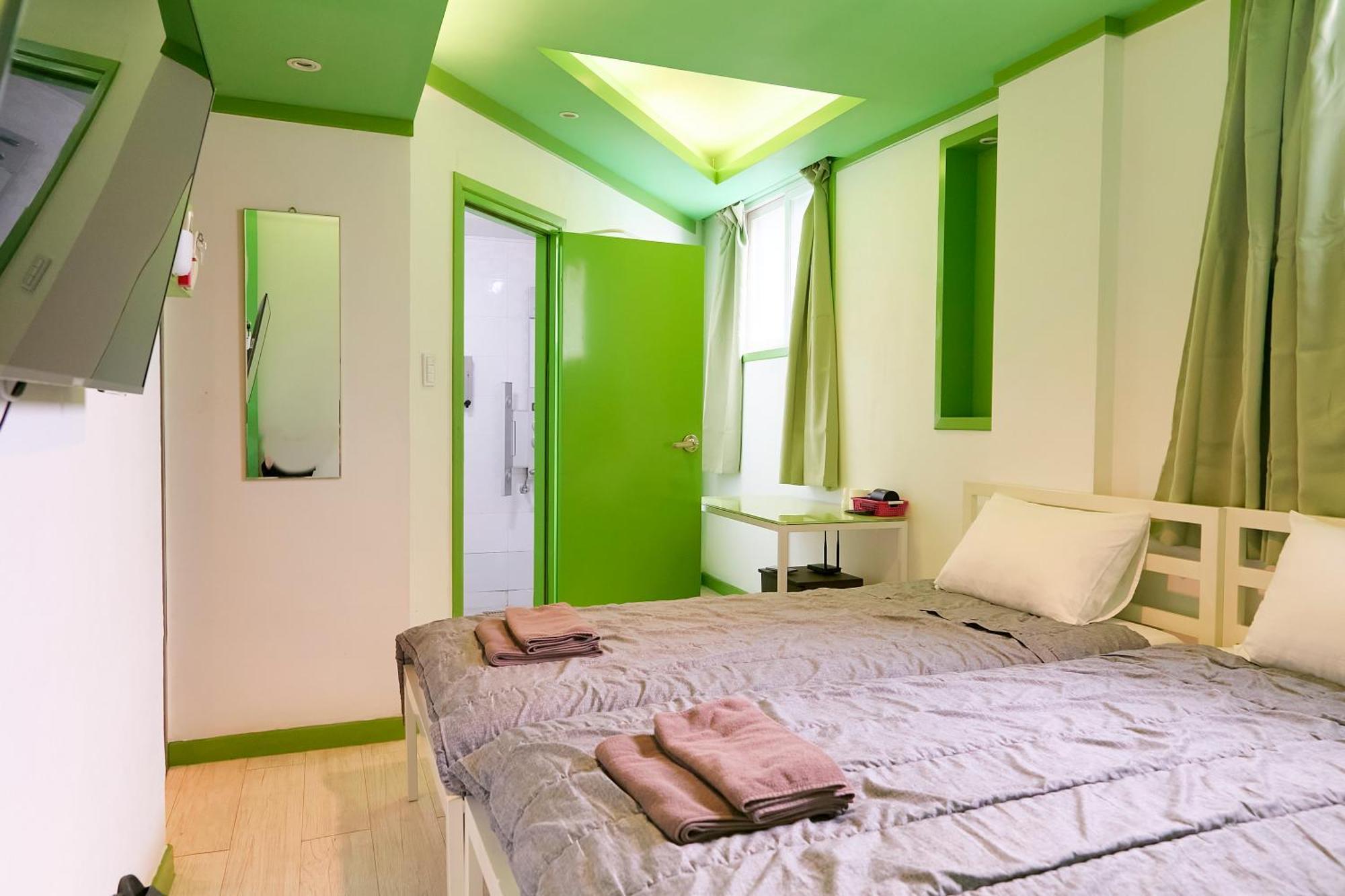 Travelers A Korea Hostel Сеул Экстерьер фото